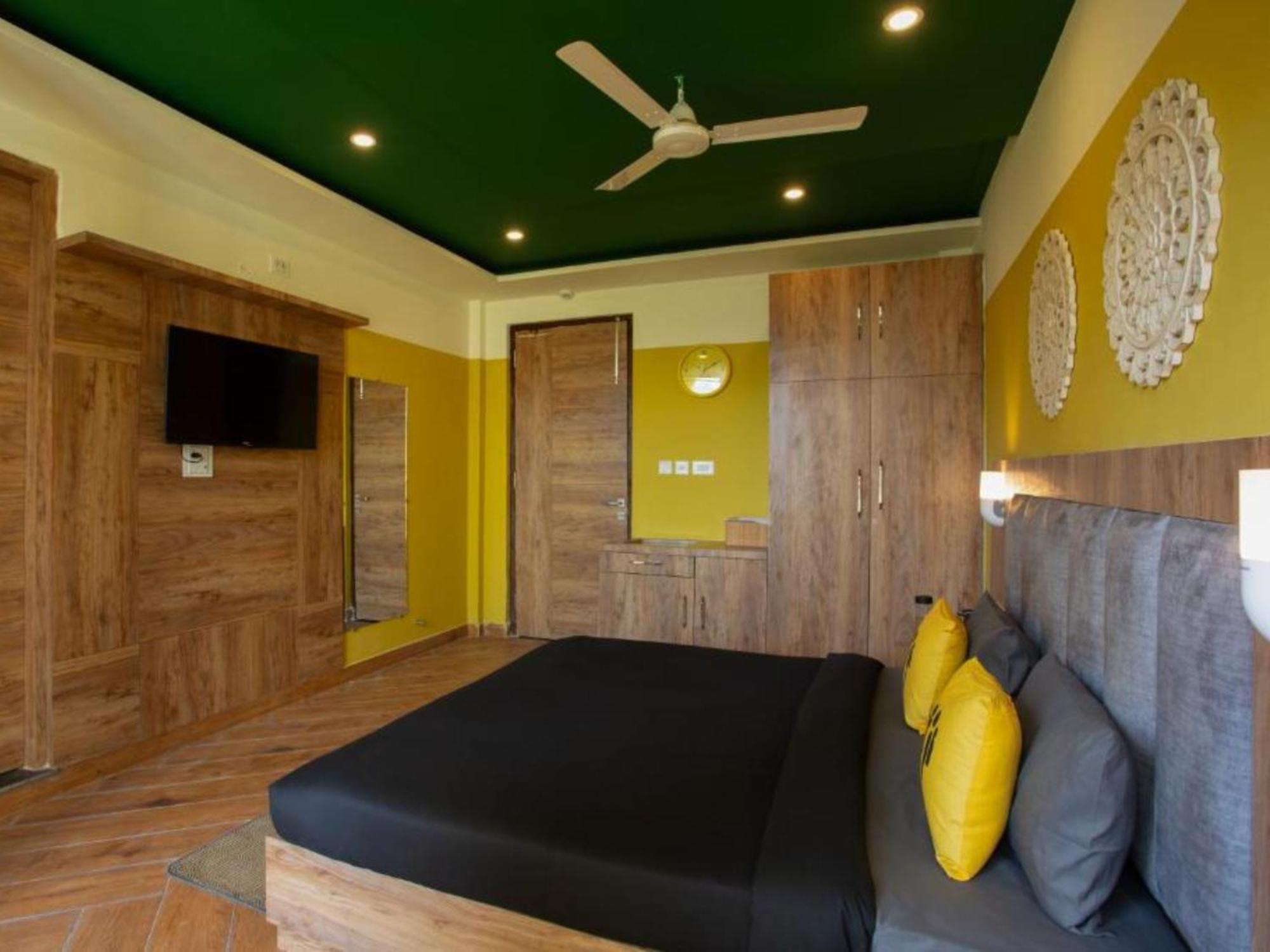 The Hosteller Khajjiar Quarto foto