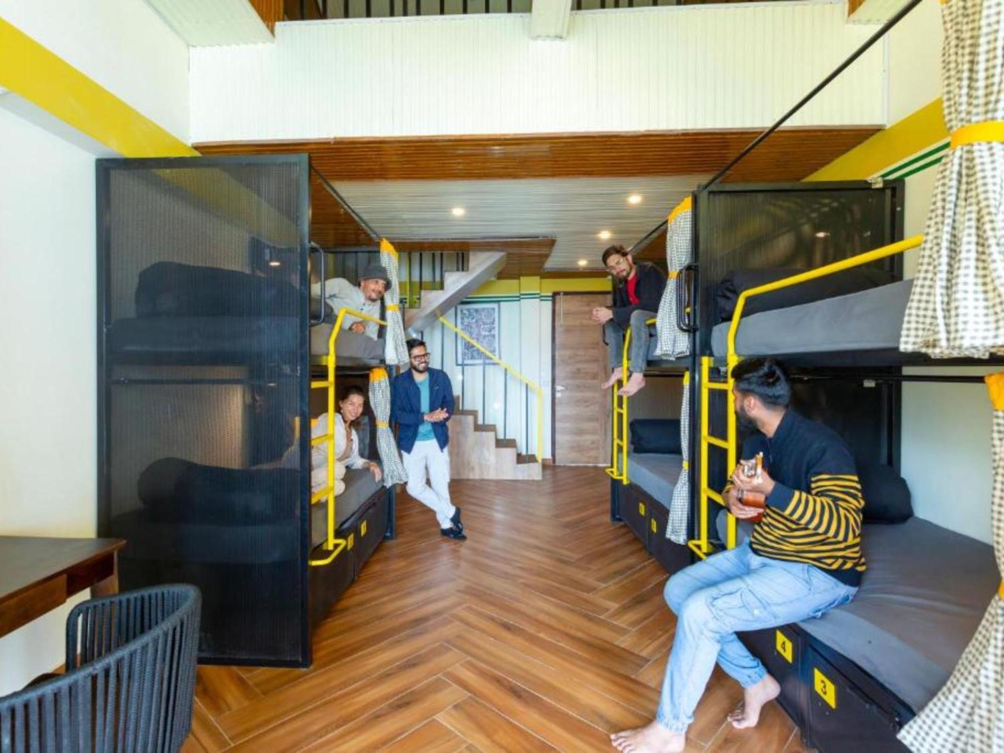 The Hosteller Khajjiar Quarto foto